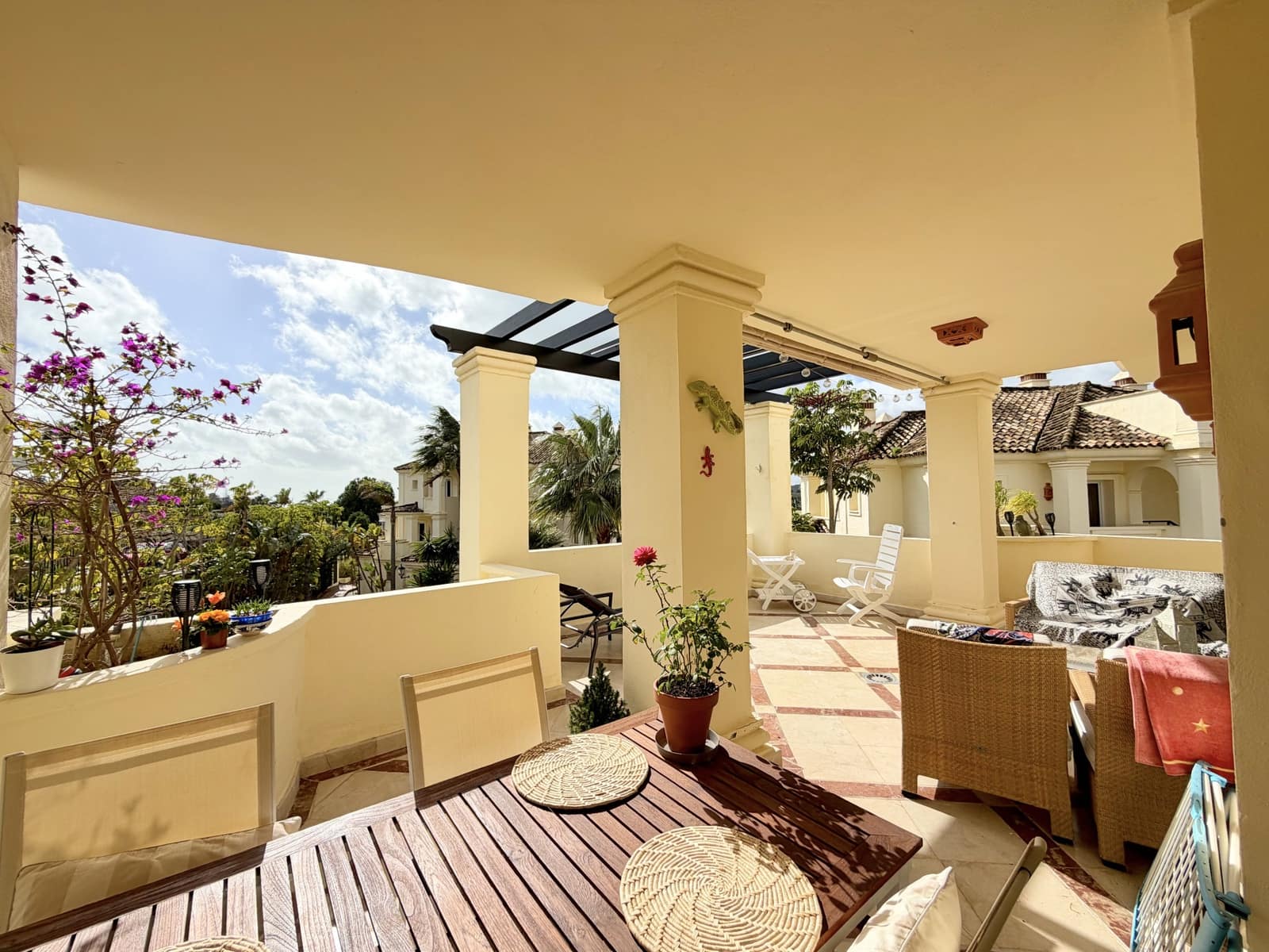 2 makuuhuone Huoneisto myytävänä paikassa Casares mukana uima-altaan 
autotalli - 425 000 € (Ref: 9574176)