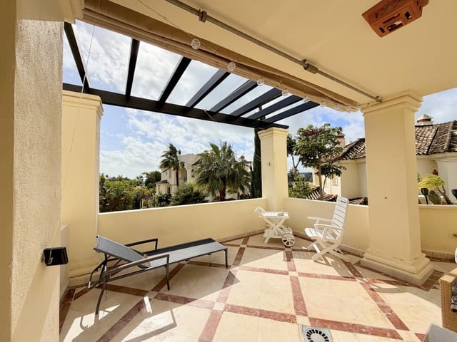 2 chambre Appartement à vendre à Casares Golf - Casares del Sol, Casares avec piscine garage - 425 000 € (Ref: 9574176)
