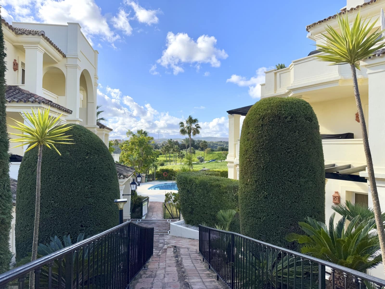 2 bedroom Apartment for sale in Casares with pool garage - € 425,000 (Ref: 9574176)