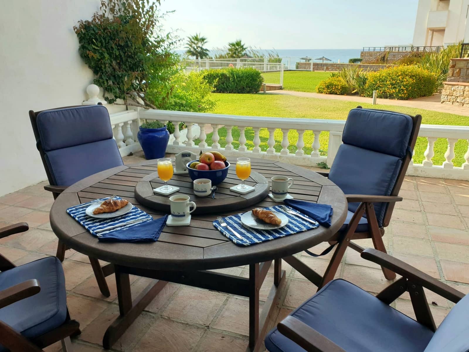 2 bedroom Semi-detached Villa for sale in Casares with pool garage - € 730,000 (Ref: 9576308)