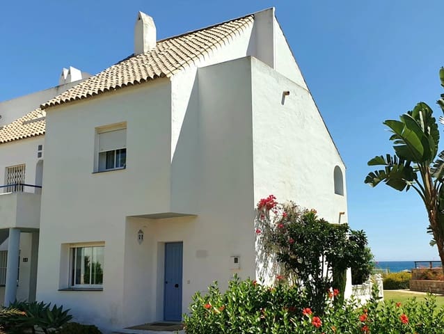 2 sovrum Semi-fristående Villa till salu i Bahia de Casares, Casares med pool garage - 730 000 € (Ref: 9576308)