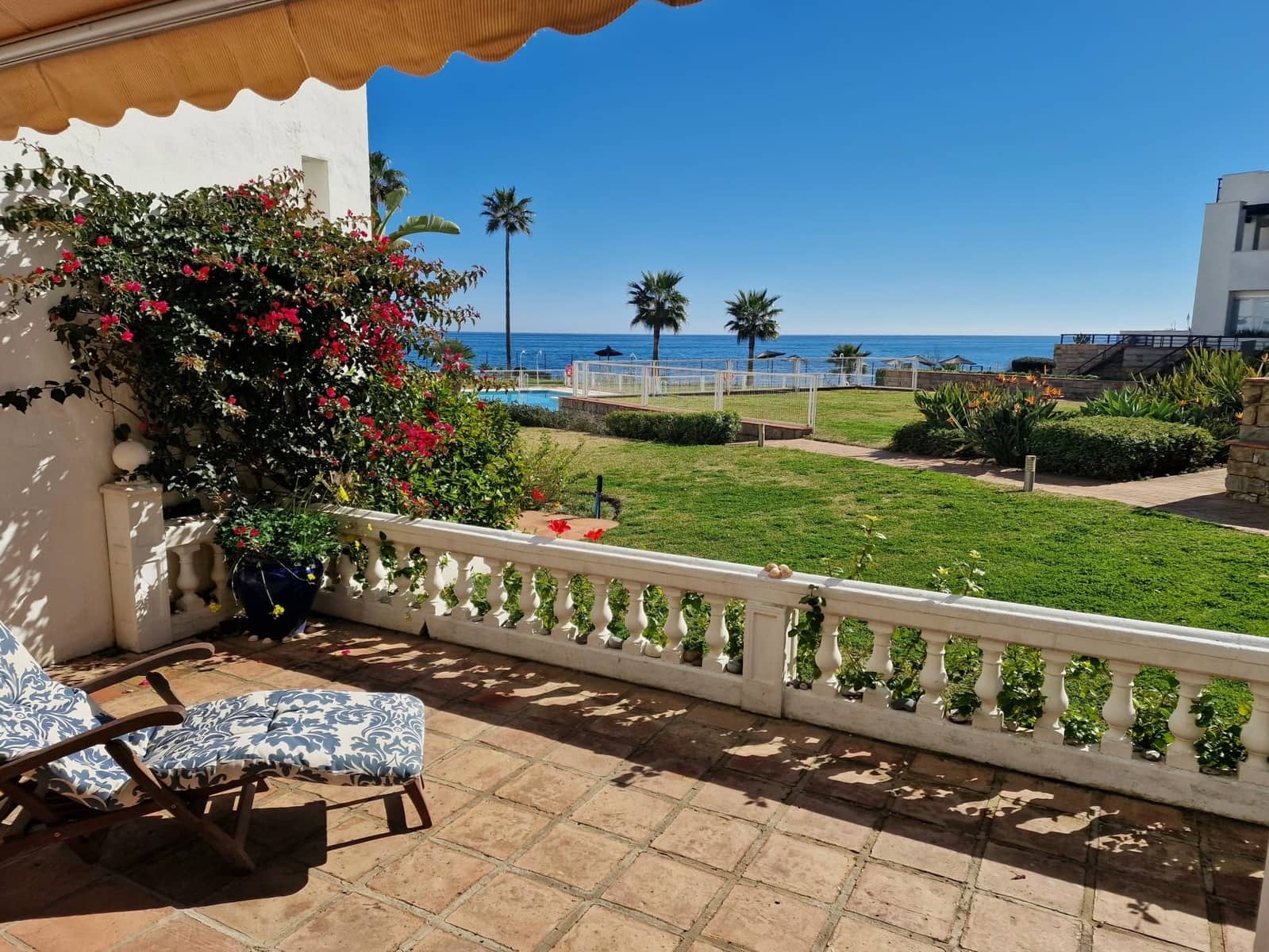 2 bedroom Semi-detached Villa for sale in Casares with pool garage - € 730,000 (Ref: 9576308)