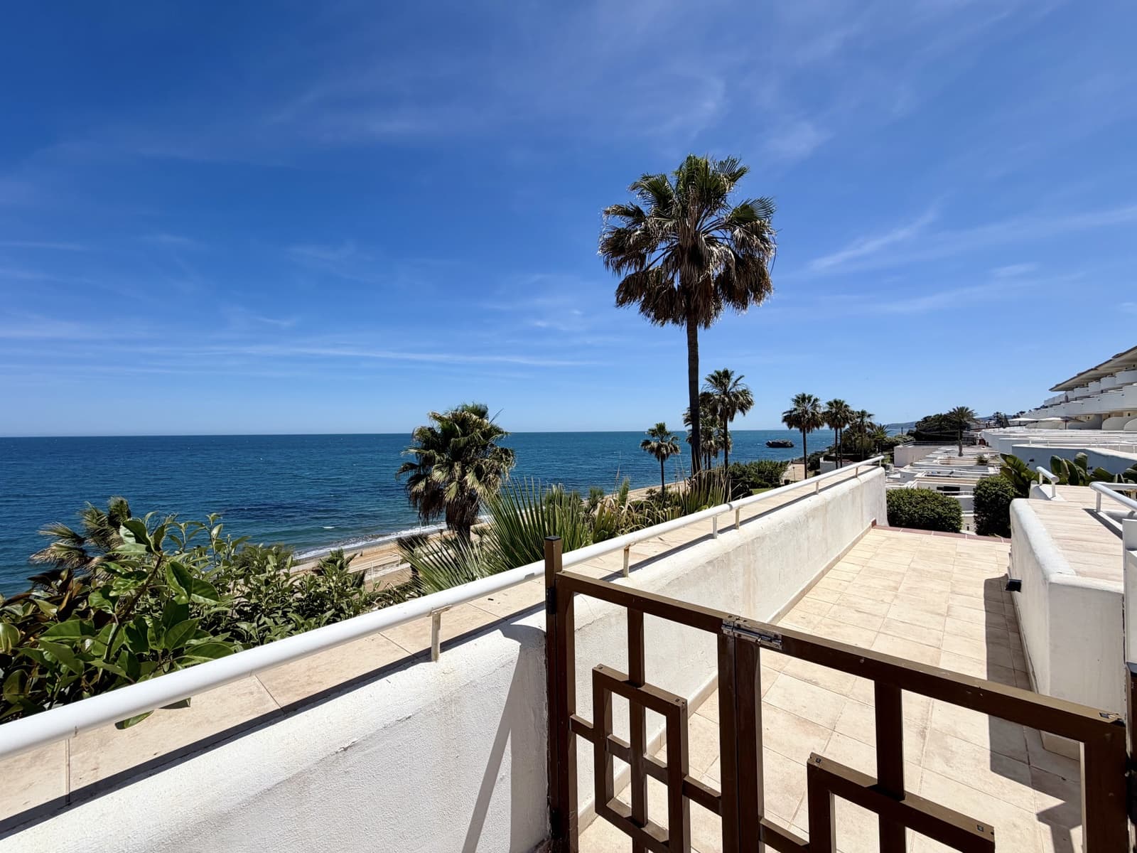 2 soveværelse Lejlighed til salg i Estepona med swimmingpool garage - € 545.000 (Ref: 9582508)
