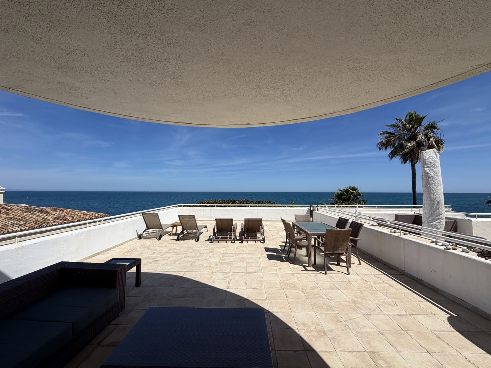 2 soveværelse Lejlighed til salg i Estepona med swimmingpool garage - € 545.000 (Ref: 9582508)