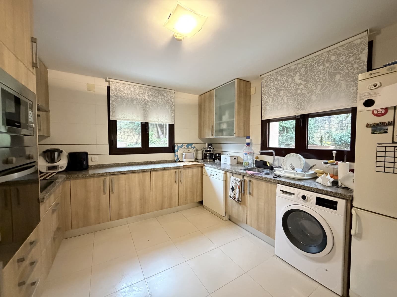 4 camera da letto Villetta Bifamiliare in vendita in Estepona con piscina garage - 665.000 € (Rif: 9594839)