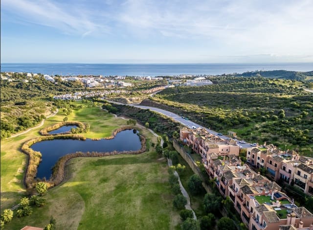 4 sypialnia Dom blizniak na sprzedaż w Valle Romano Golf, Estepona z basenem garażem - 665 000 € (Ref: 9594839)