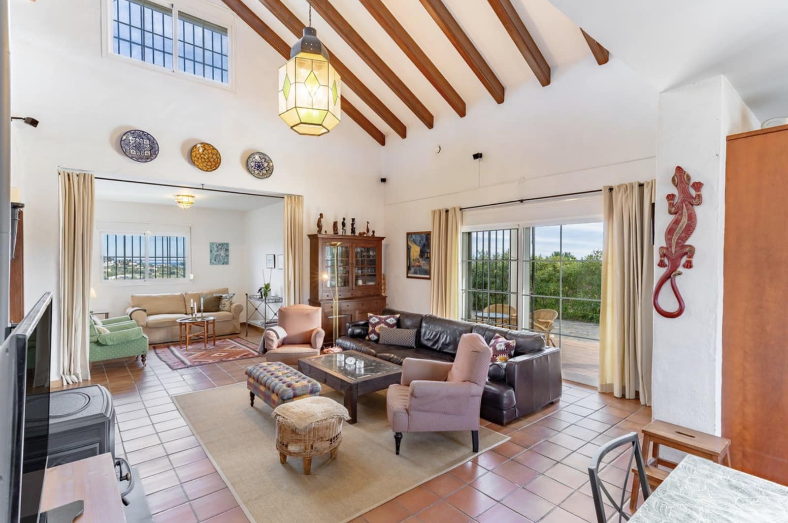 4 sovrum Villa till salu i Estepona med pool garage - 1 300 000 € (Ref: 9599241)