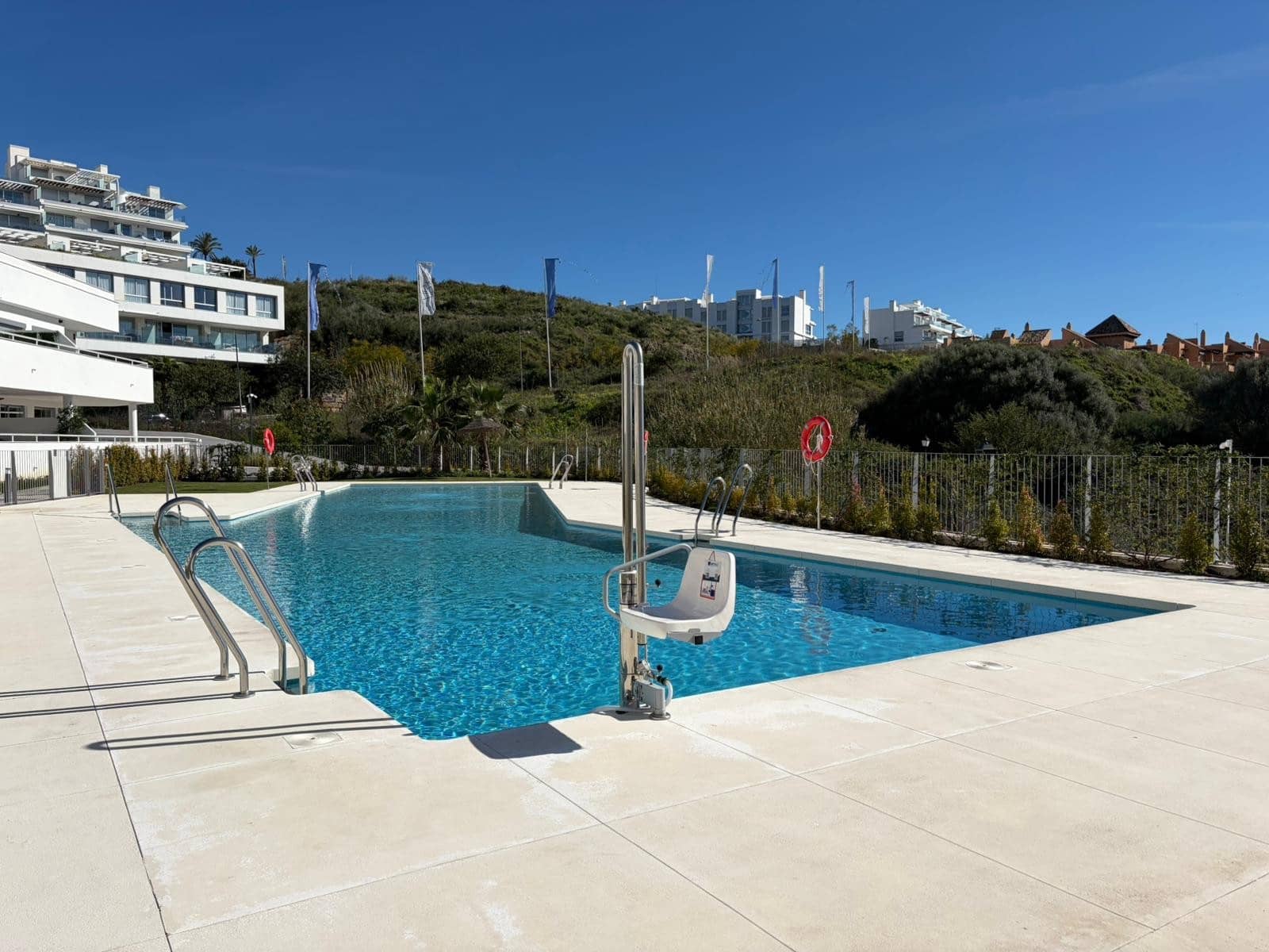 3 soveværelse Lejlighed til leje i Cancelada med swimmingpool garage - € 2.750 (Ref: 9604826)