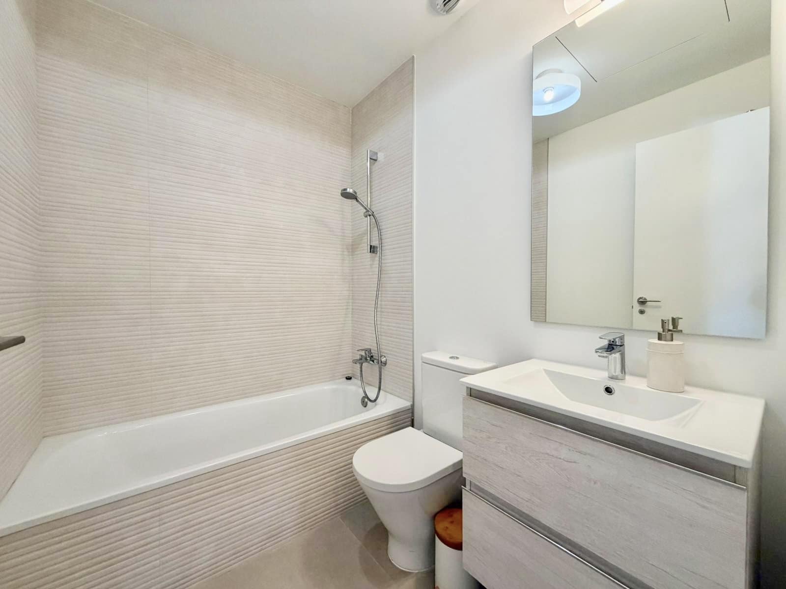 3 soveværelse Lejlighed til leje i Cancelada med swimmingpool garage - € 2.750 (Ref: 9604826)