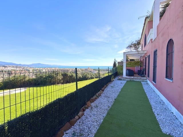 3 soverom Leilighet til salgs i La Duquesa / Puerto de la Duquesa, Manilva med svømmebasseng - € 330 000 (Ref: 9604834)