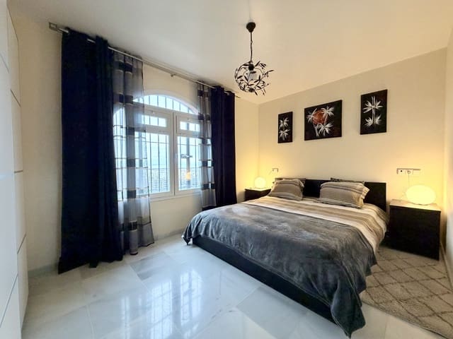 3 slaapkamer Appartement te koop in La Duquesa / Puerto de la Duquesa, Manilva met zwembad - € 315.000 (Ref: 9604834)