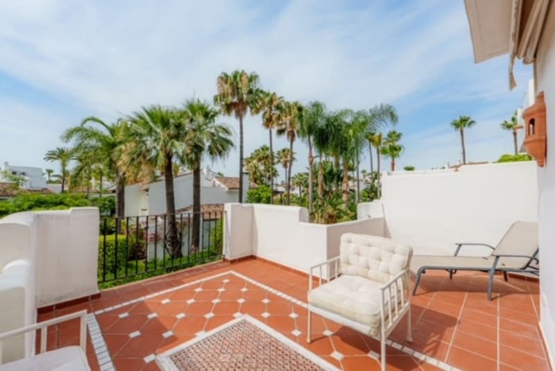 4 bedroom Townhouse for sale in Saladillo-Benamara with pool garage - € 1,475,000 (Ref: 9625456)