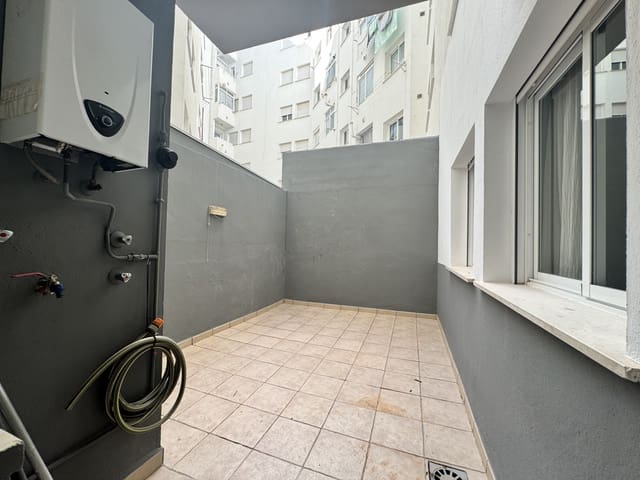 2 bedroom Apartment for sale in San Pedro de Alcántara Pueblo, Marbella with pool - € 275,000 (Ref: 9666183)