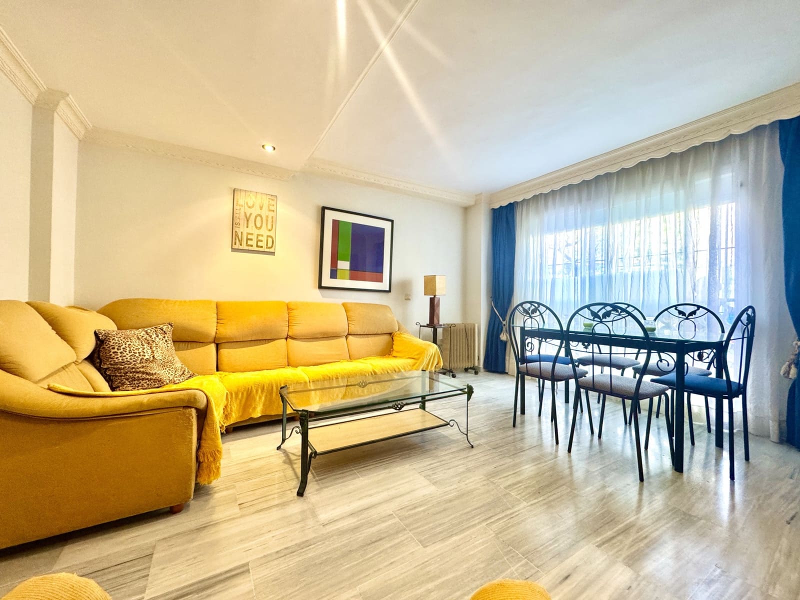 2 bedroom Apartment for sale in San Pedro de Alcantara with pool - € 275,000 (Ref: 9666183)