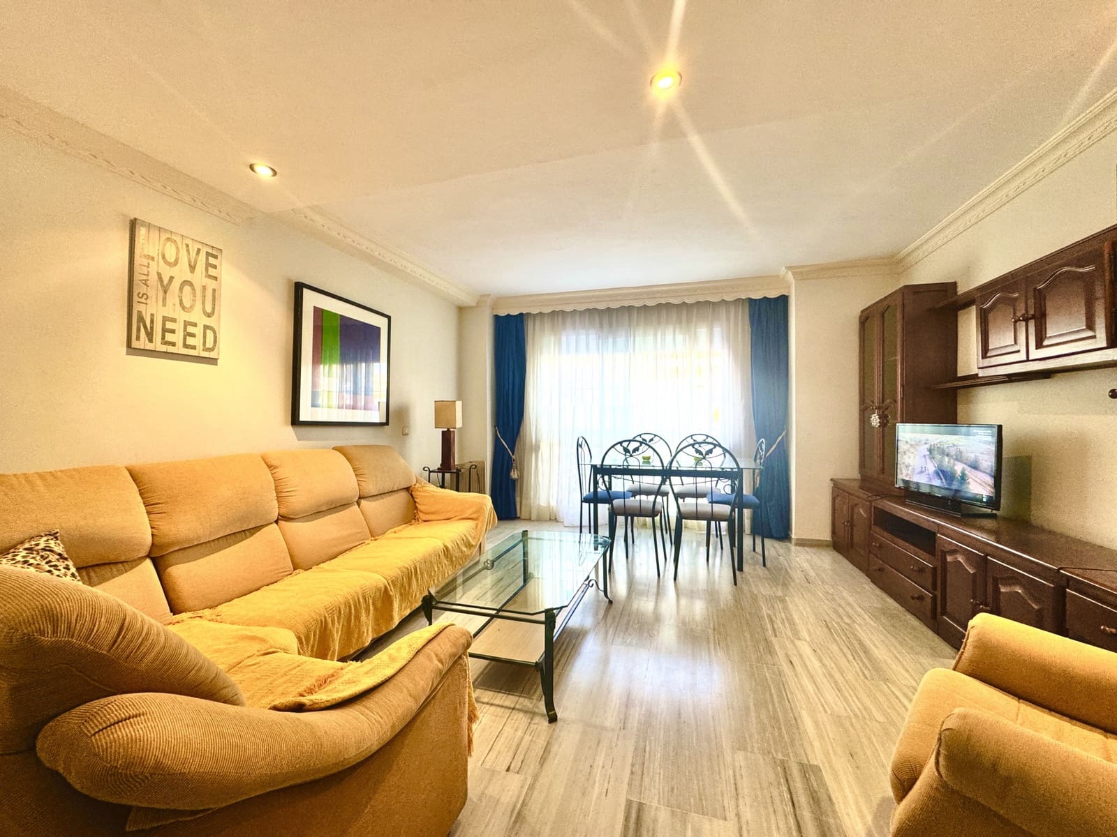 2 bedroom Apartment for sale in San Pedro de Alcantara with pool - € 275,000 (Ref: 9666183)