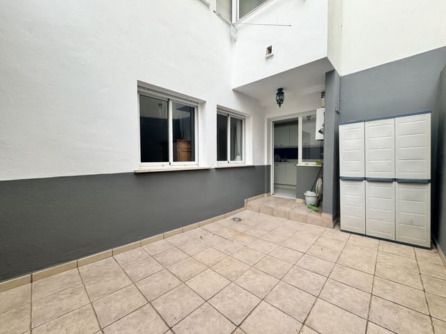 2 quarto Apartamento para venda em San Pedro de Alcántara Pueblo, Marbella com piscina - 255 000 € (Ref: 9666183)