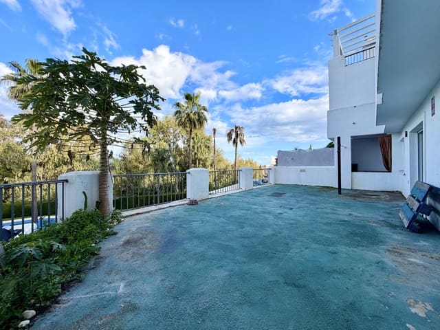 2 sypialnia Apartament na sprzedaż w Bahia de Casares, Casares z basenem garażem - 285 000 € (Ref: 9674004)