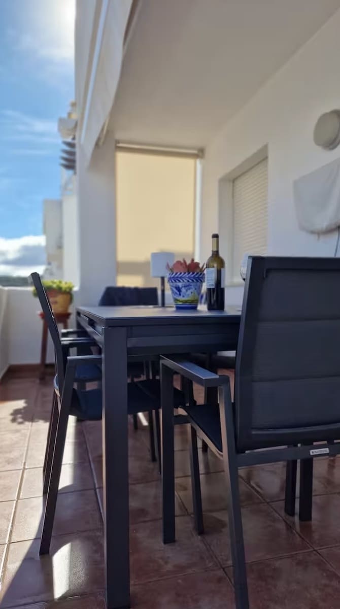 2 slaapkamer Appartement te koop in Estepona met zwembad garage - € 280.000 (Ref: 9677054)