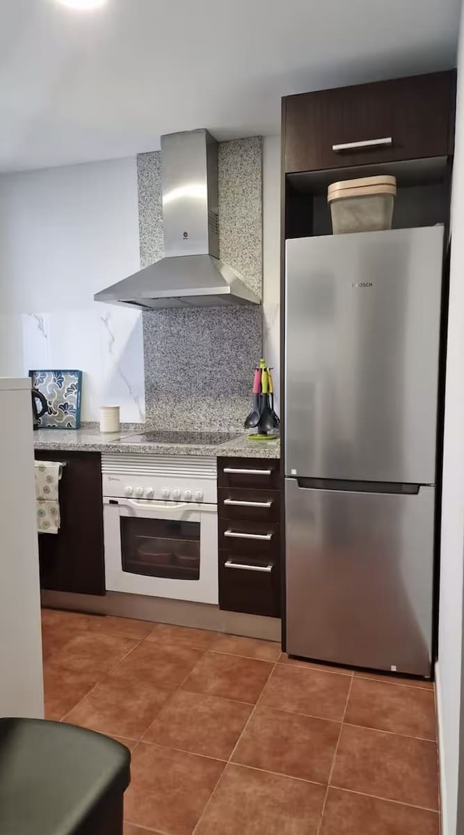 2 Zimmer Apartment zu verkaufen in Estepona mit Pool Garage - 280.000 € (Ref: 9677054)