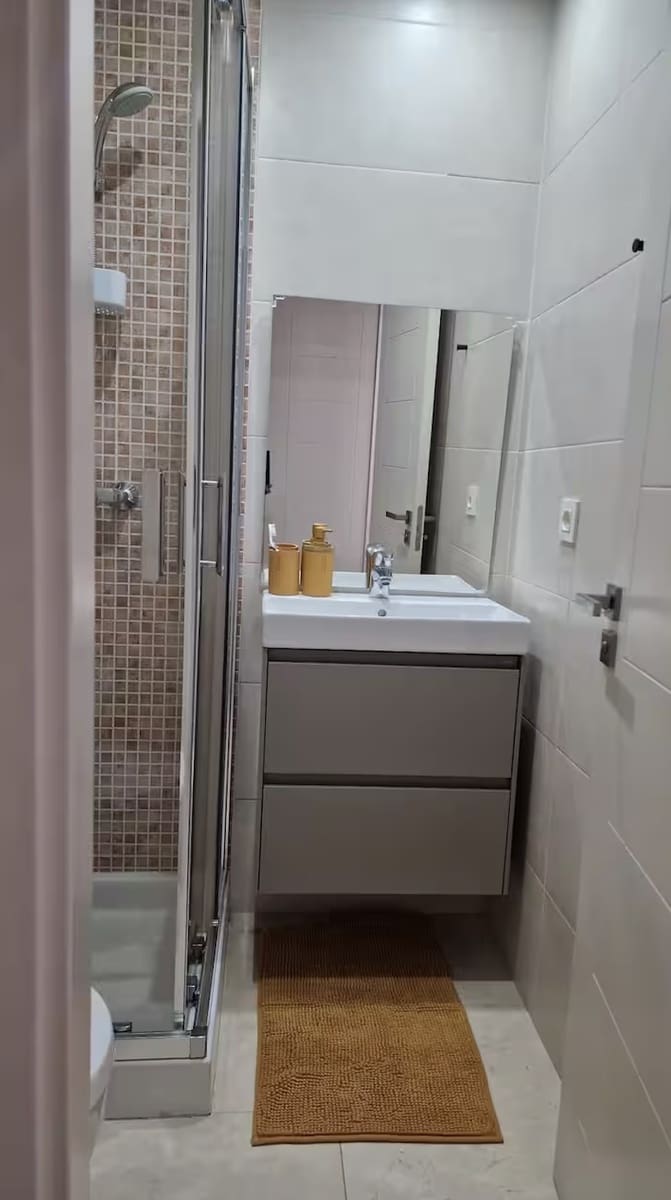 2 Zimmer Apartment zu verkaufen in Estepona mit Pool Garage - 280.000 € (Ref: 9677054)