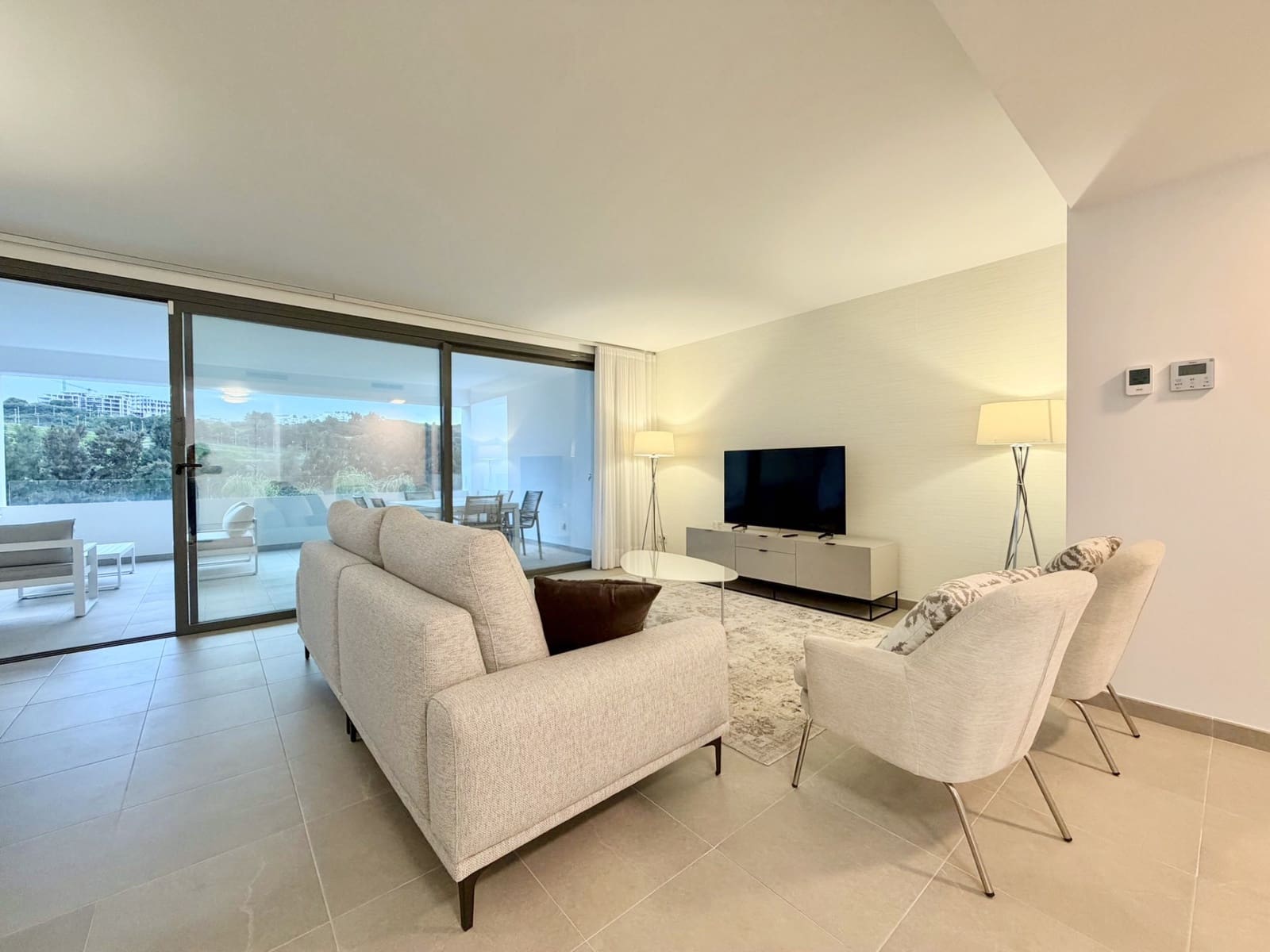 3 bedroom Apartment for rent in Casares with pool garage - € 2,200 (Ref: 9698184)