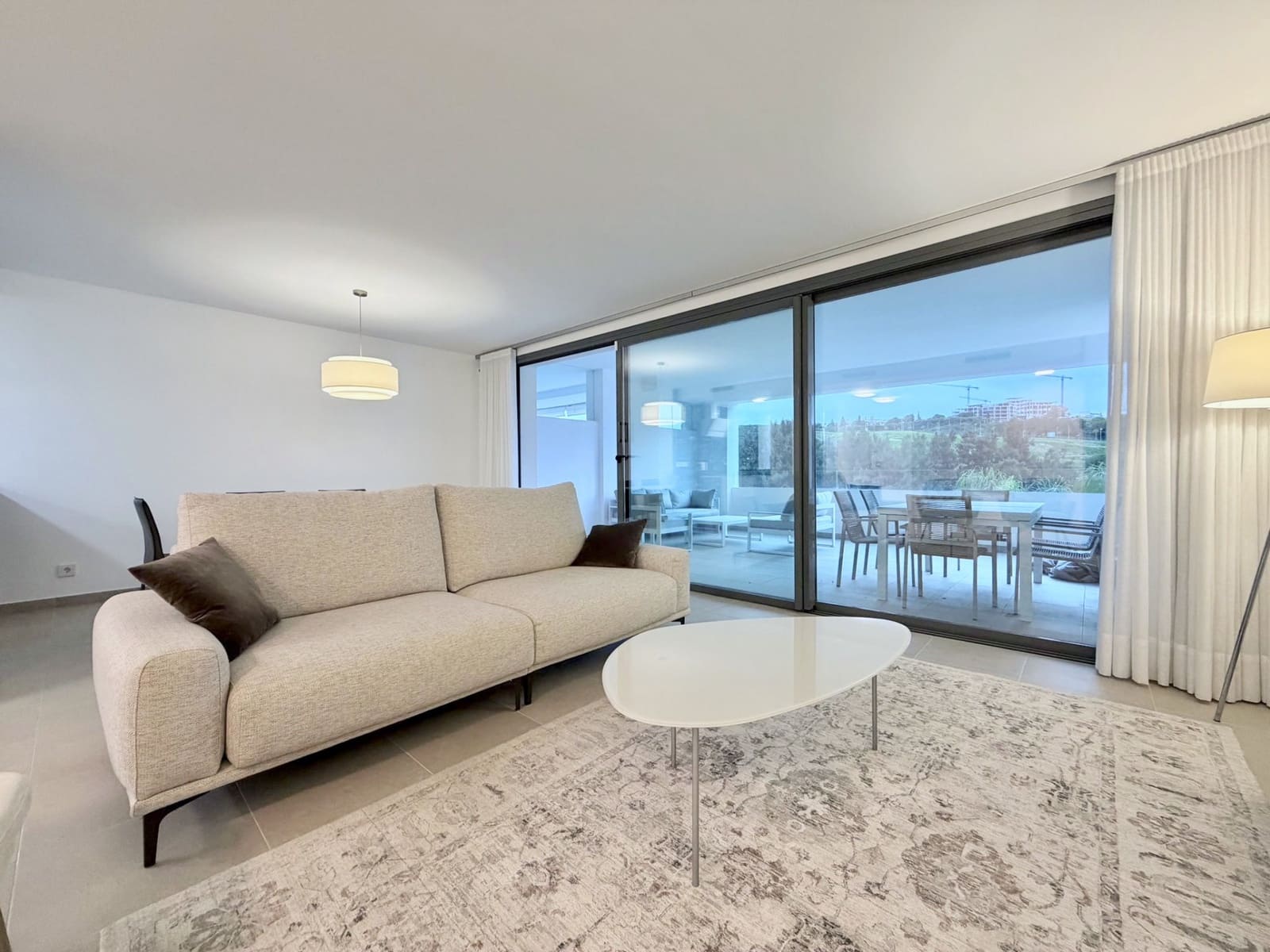 3 bedroom Apartment for rent in Casares with pool garage - € 2,200 (Ref: 9698184)