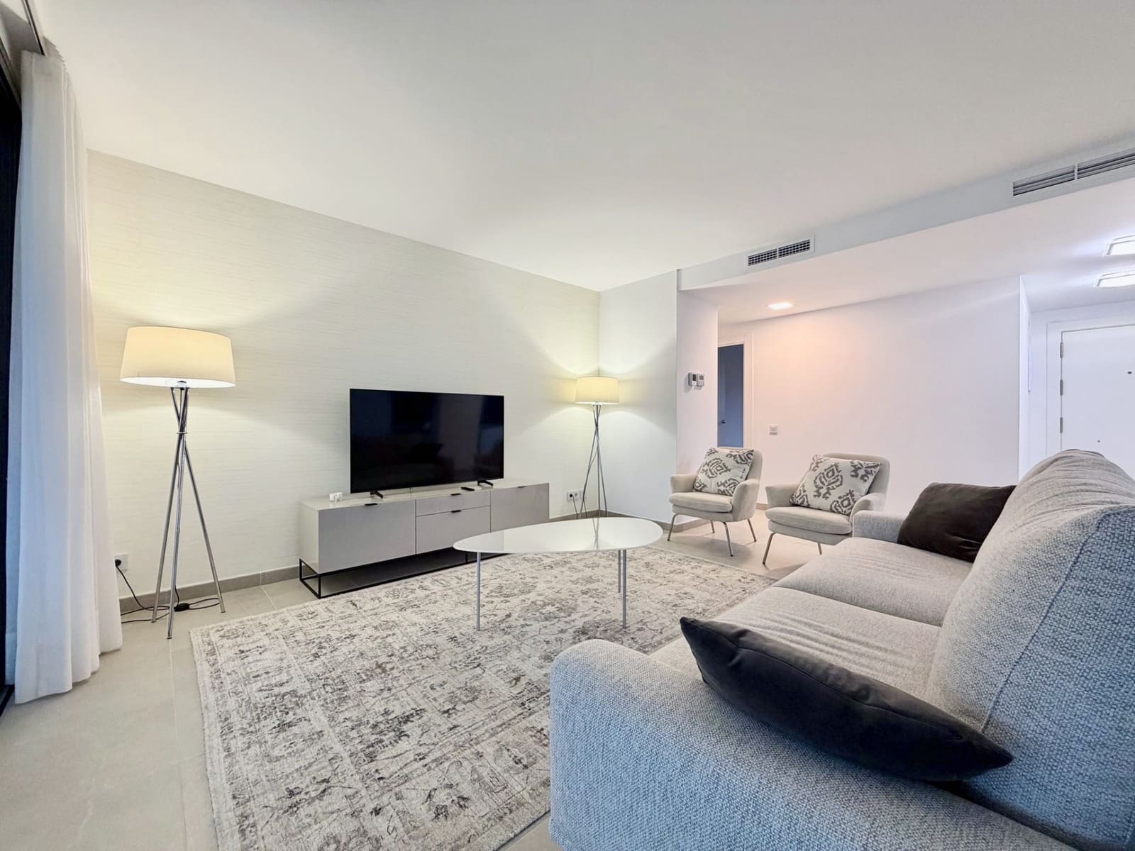 3 bedroom Apartment for rent in Casares with pool garage - € 2,200 (Ref: 9698184)