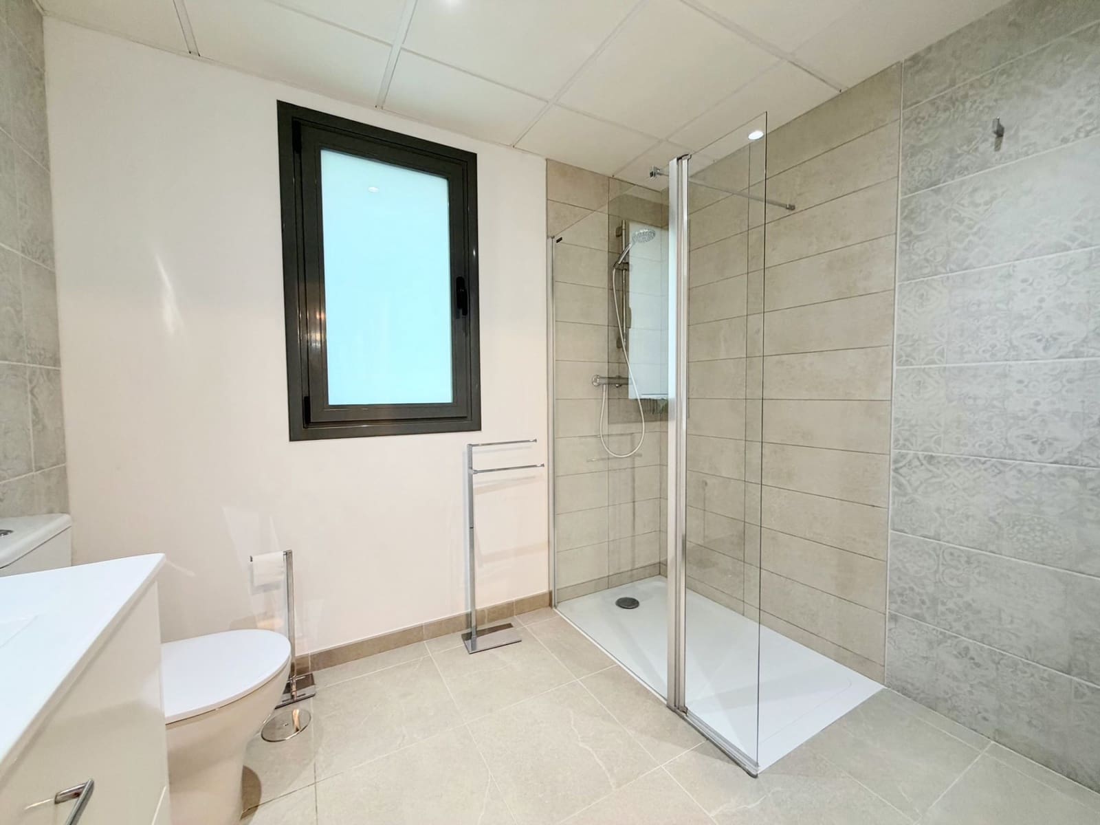 3 bedroom Apartment for holiday rental in Casares with pool garage - € 550 (Ref: 9698185)