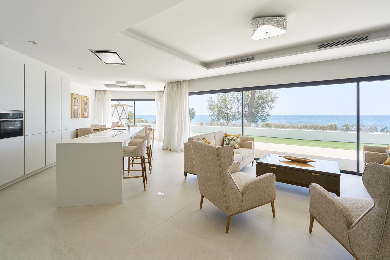 3 sypialnia Dom na sprzedaż w Estepona z basenem garażem - 3 450 000 € (Ref: 9721479)