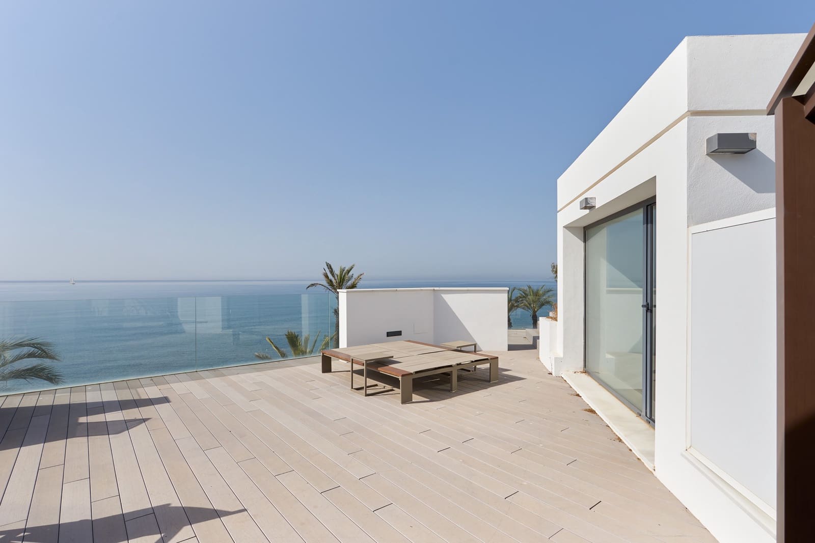 3 sypialnia Dom na sprzedaż w Estepona z basenem garażem - 3 450 000 € (Ref: 9721479)
