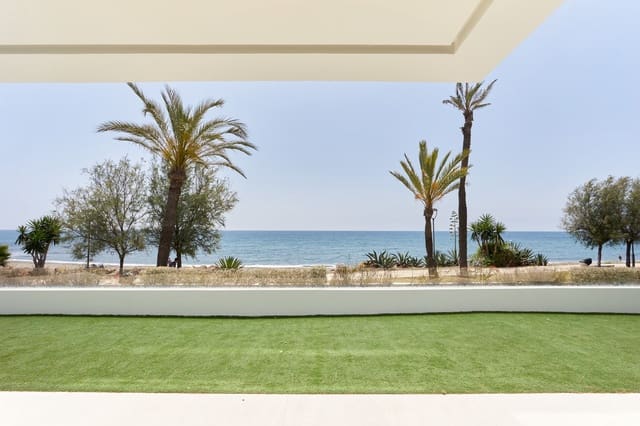 Casa de 3 habitaciones en Guadalobón, Estepona en venta con piscina garaje - 3.450.000 € (Ref: 9721479)