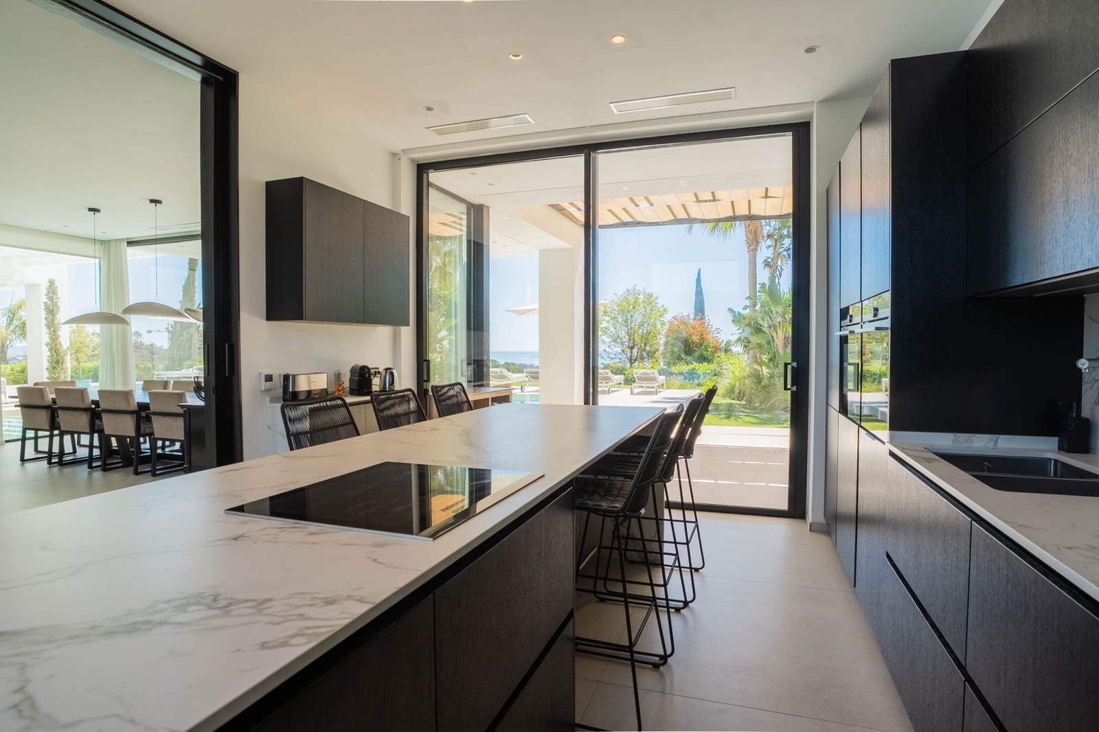 9 bedroom Villa for holiday rental in New Golden Mile with pool garage - € 25,000 (Ref: 9790838)