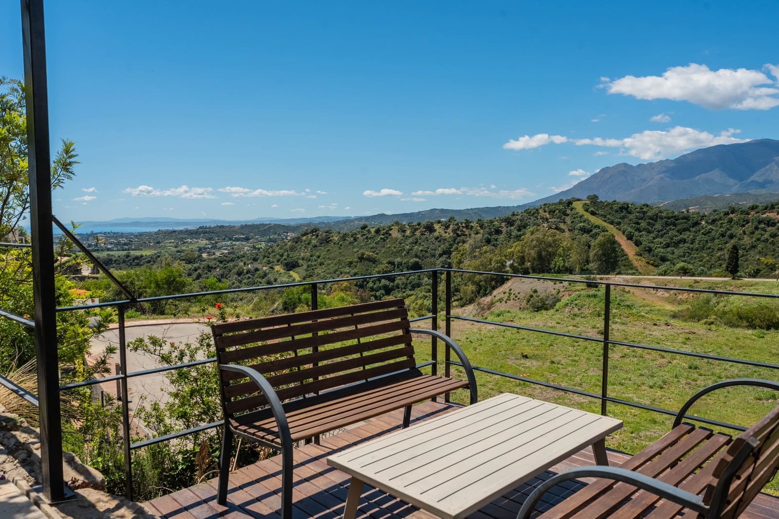 9 bedroom Villa for holiday rental in New Golden Mile with pool garage - € 25,000 (Ref: 9790838)