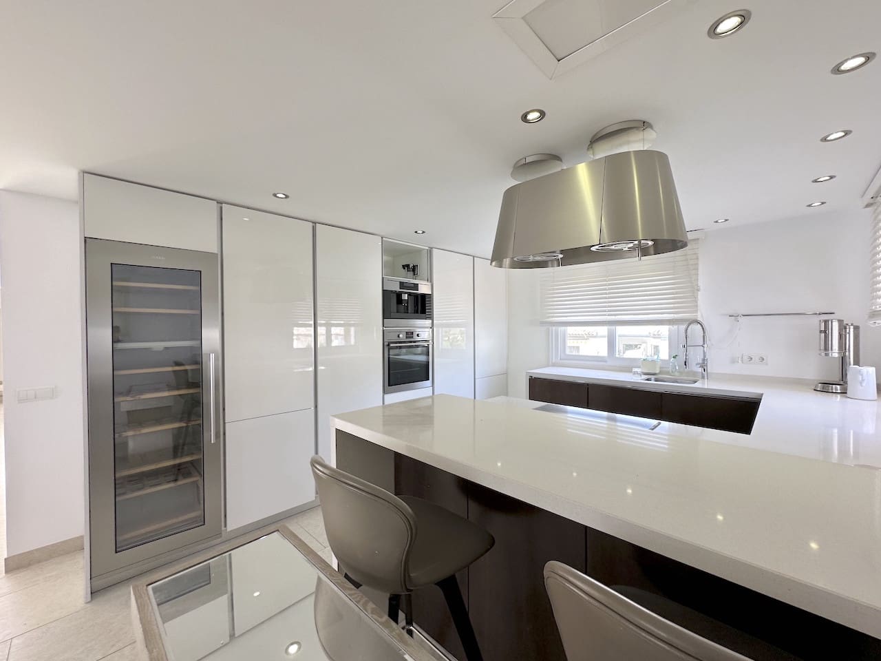 3 makuuhuone Kattohuoneisto myytävänä paikassa Estepona mukana uima-altaan - 1 850 000 € (Ref: 9794352)