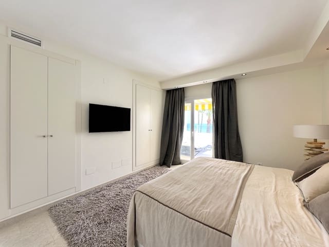 3 sypialnia Penthouse na sprzedaż w El Velerín, Estepona z basenem - 1 850 000 € (Ref: 9794352)