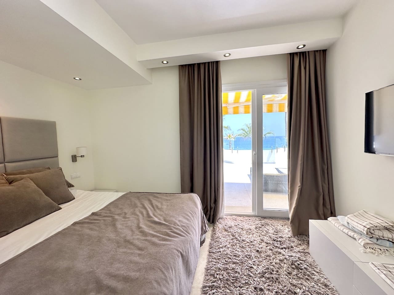 3 makuuhuone Kattohuoneisto myytävänä paikassa Estepona mukana uima-altaan - 1 850 000 € (Ref: 9794352)