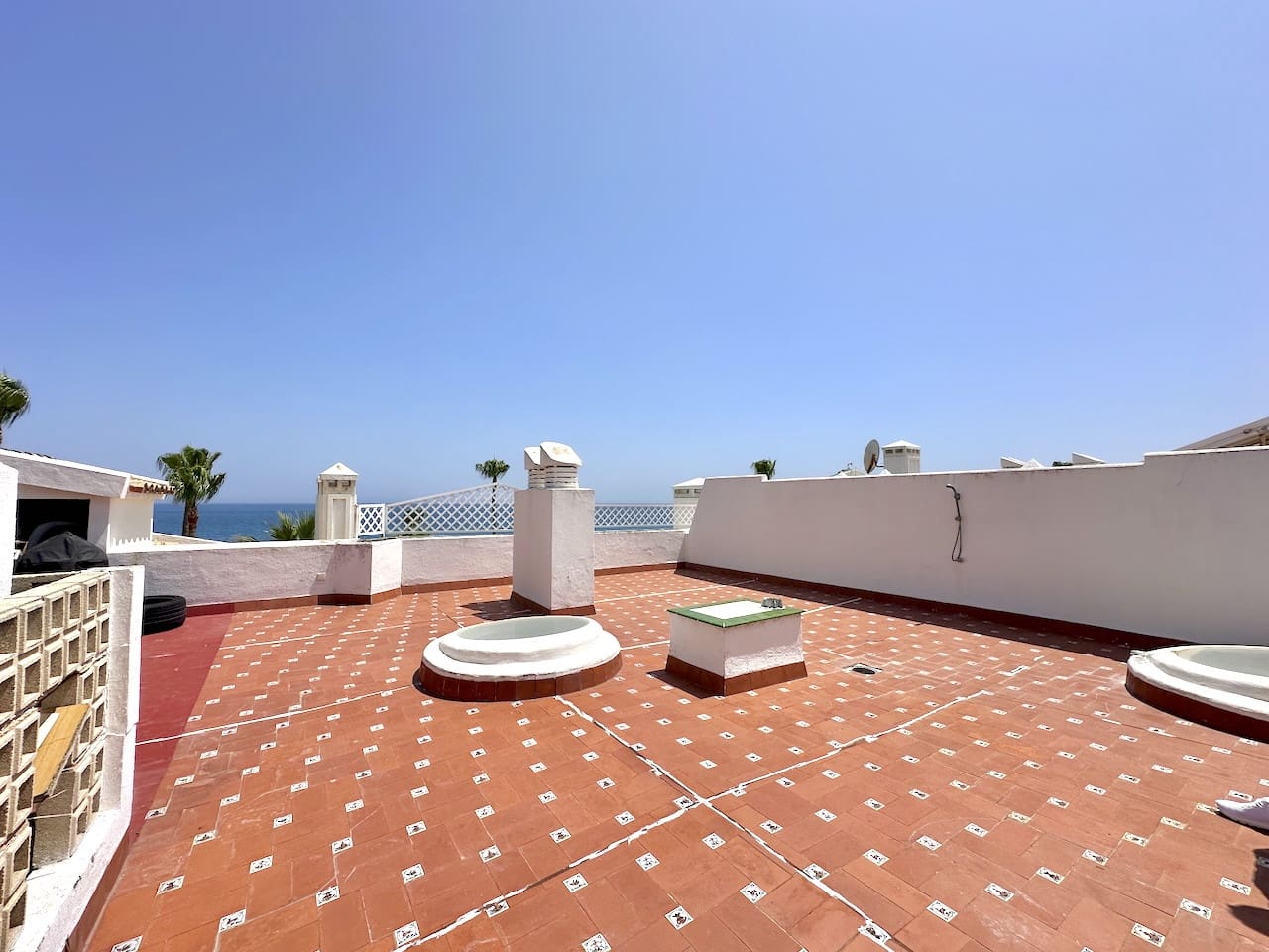 3 makuuhuone Kattohuoneisto myytävänä paikassa Estepona mukana uima-altaan - 1 850 000 € (Ref: 9794352)