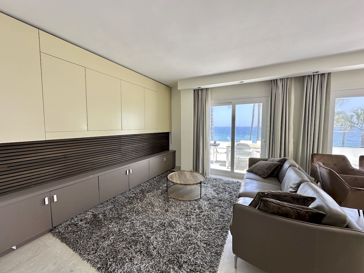 3 makuuhuone Kattohuoneisto myytävänä paikassa Estepona mukana uima-altaan - 1 850 000 € (Ref: 9794352)