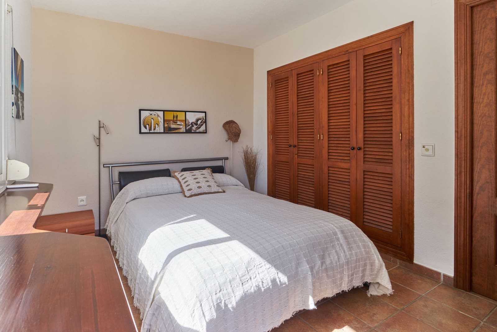 3 bedroom Townhouse for sale in Casares with pool garage - € 998,000 (Ref: 9804131)