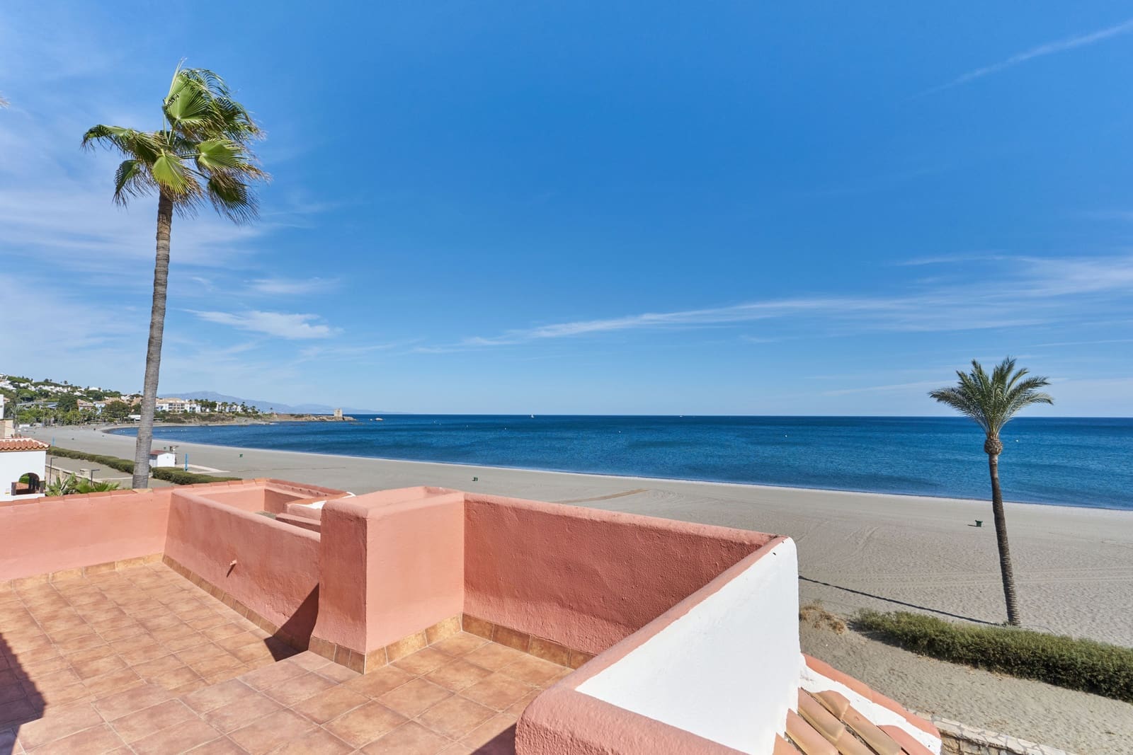 3 bedroom Townhouse for sale in Casares with pool garage - € 998,000 (Ref: 9804131)