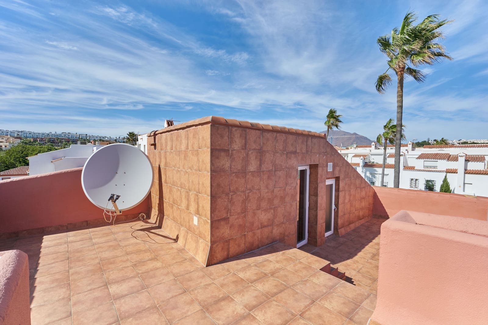 3 bedroom Townhouse for sale in Casares with pool garage - € 998,000 (Ref: 9804131)