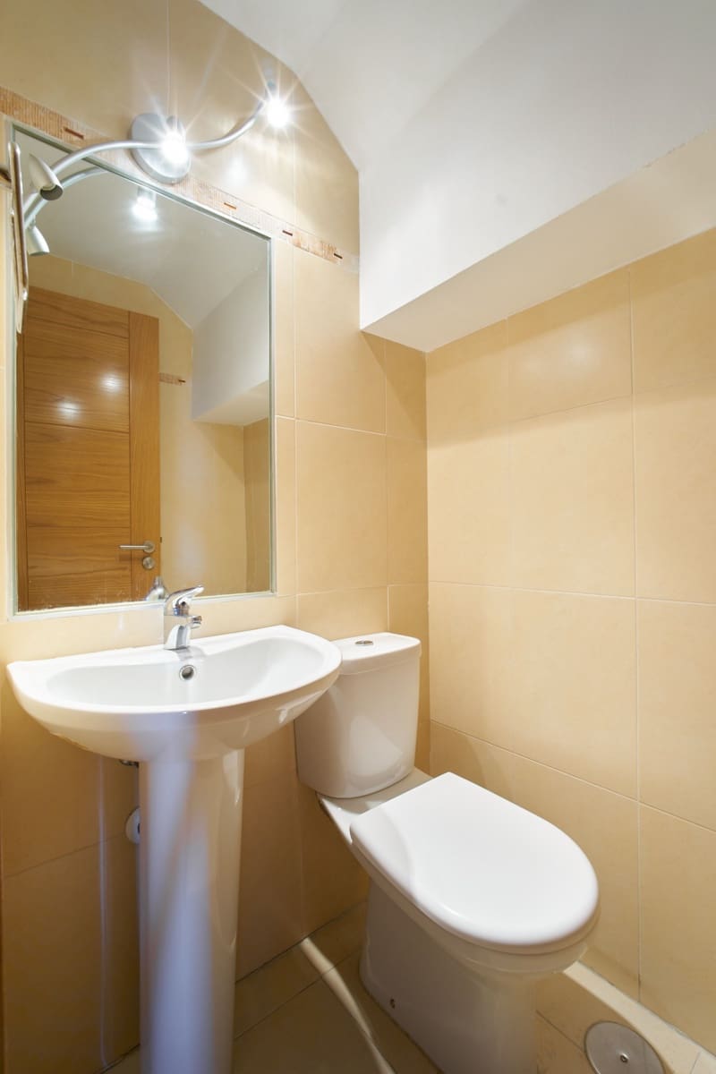 Penthouse de 3 chambres à louer à Estepona avec piscine garage - 3 100 € (Ref: 9817841)