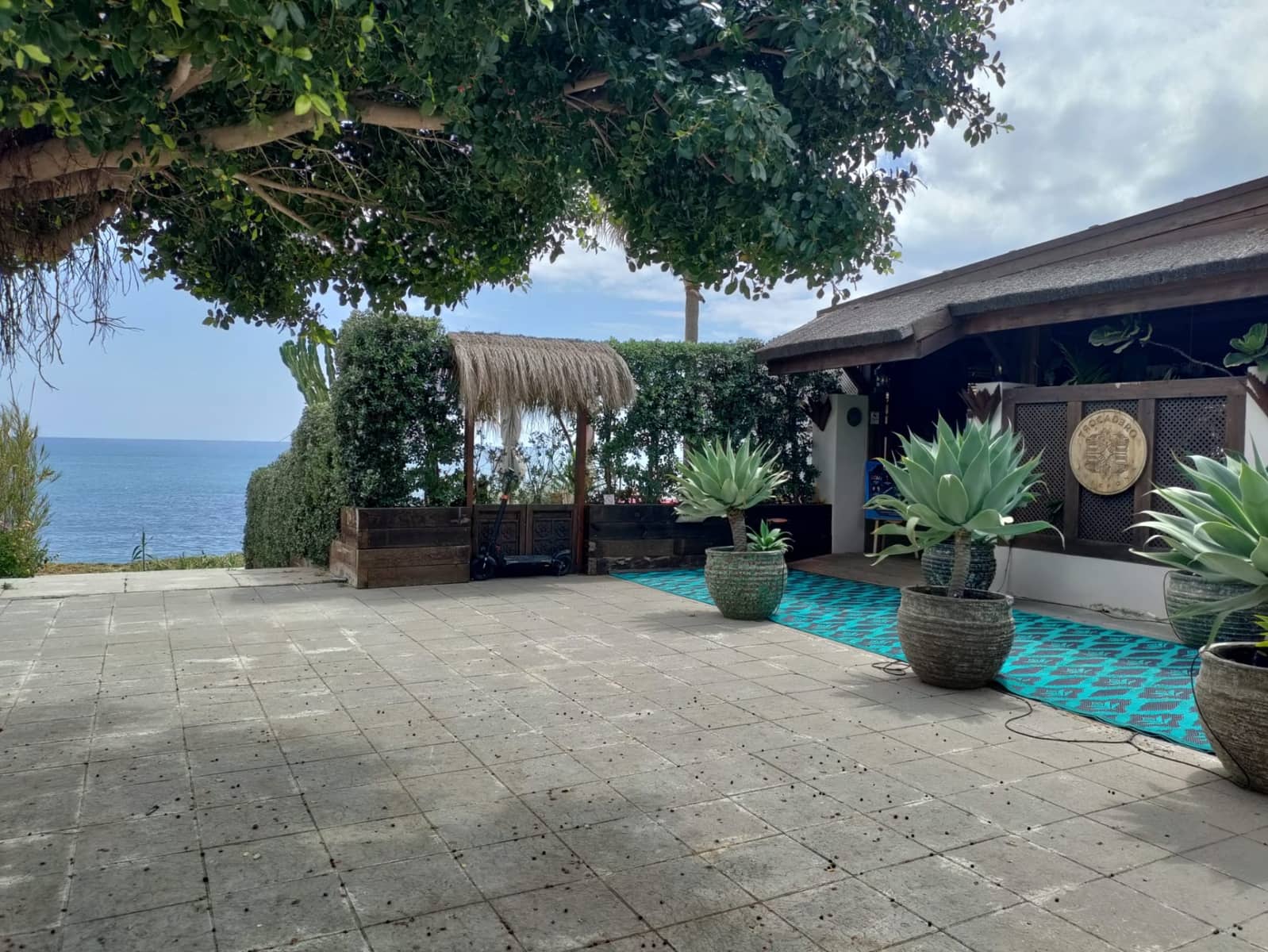 Penthouse de 3 chambres à louer à Estepona avec piscine garage - 3 100 € (Ref: 9817841)