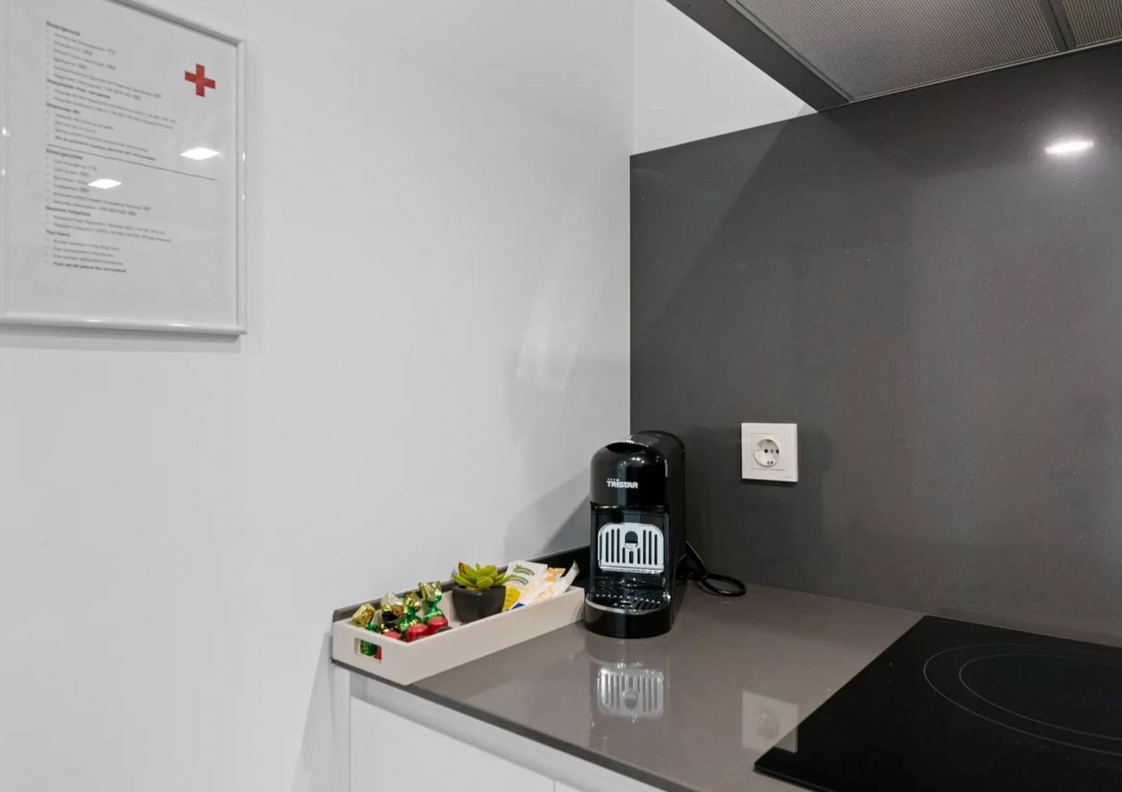 2 quarto Apartamento para arrendar em Casares com piscina garagem - 1 500 € (Ref: 9817842)