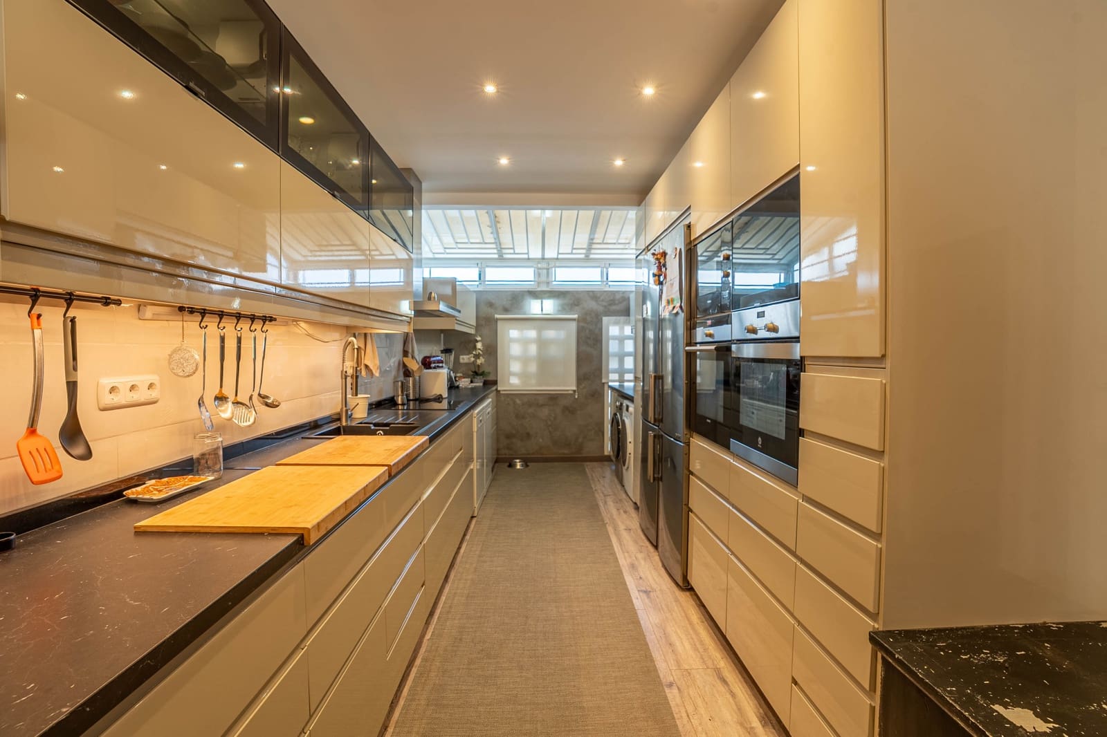 3 sovrum Hus till salu i Estepona med pool garage - 850 000 € (Ref: 9831255)