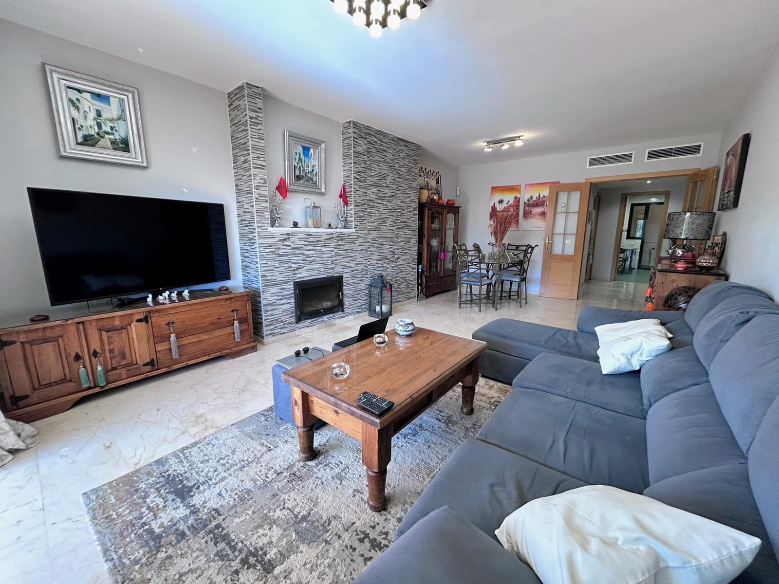 2 soverom Leilighet til salgs i New Golden Mile med svømmebasseng garasje - € 380 000 (Ref: 9831256)