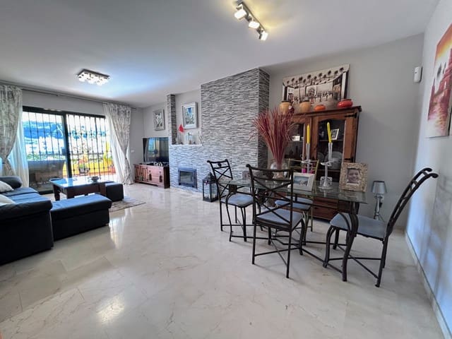 2 slaapkamer Appartement te koop in Selwo, Estepona met zwembad garage - € 380.000 (Ref: 9831256)