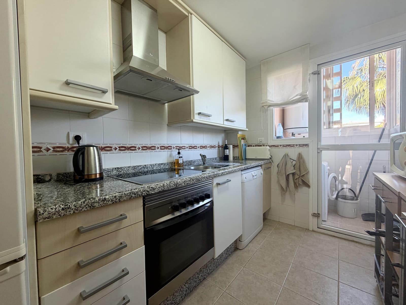 2 sypialnia Penthouse na sprzedaż w Casares z basenem garażem - 285 000 € (Ref: 9845230)