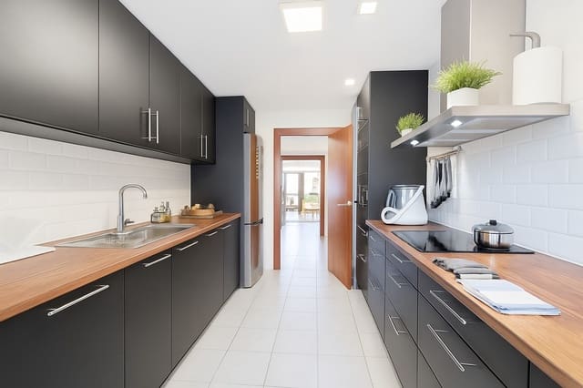 3 bedroom Apartment for holiday rental in Valle Romano Golf, Estepona with pool garage - € 2,050 (Ref: 9845231)