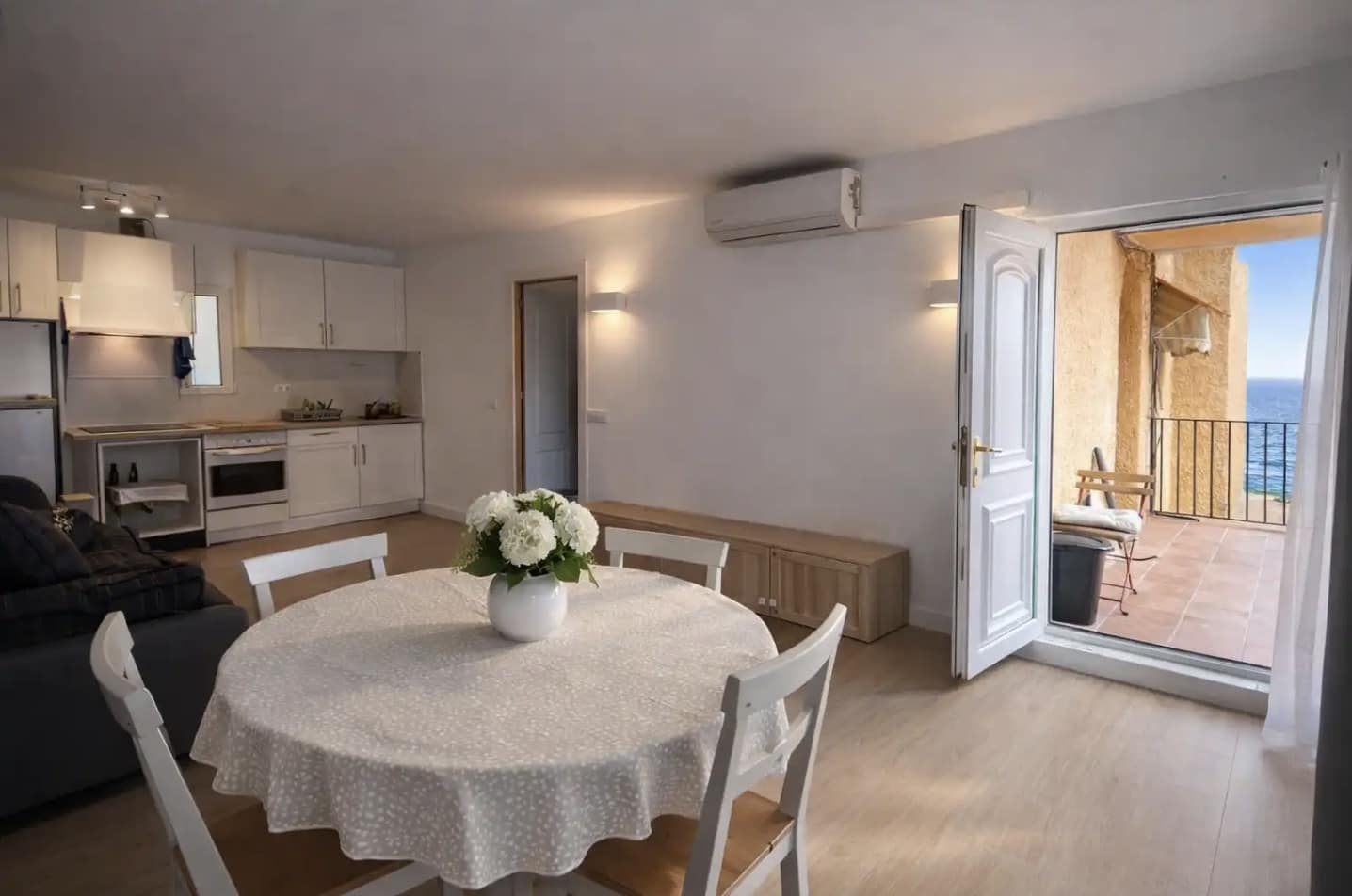 1 chambre Appartement à vendre à Estepona avec piscine garage - 256 000 € (Ref: 9849198)